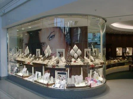 Frameless Shopfronts — photograph 6