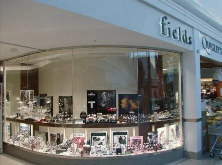Curved glass shopfront at Fields jewellers