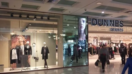 Frameless Shopfronts — photograph 1