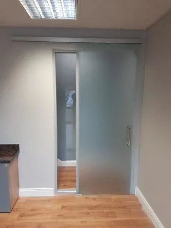 Portavant Sliding Door System
